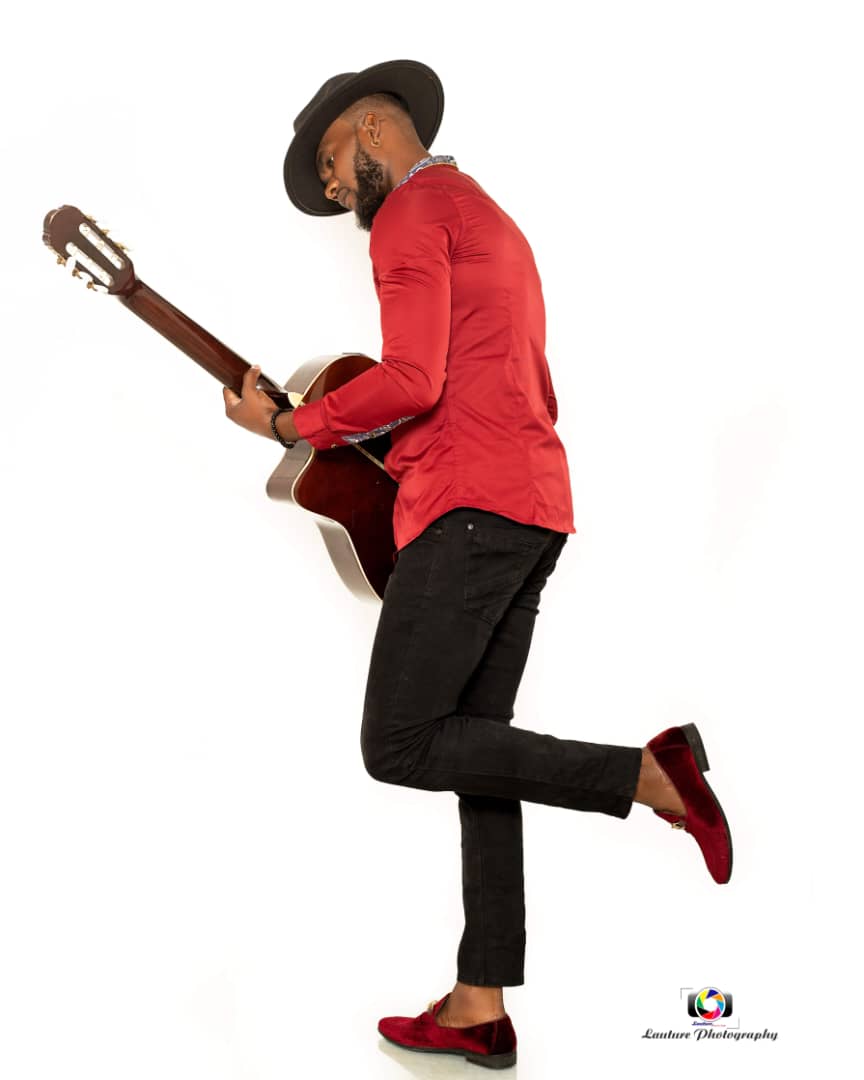 RV Lauture composition